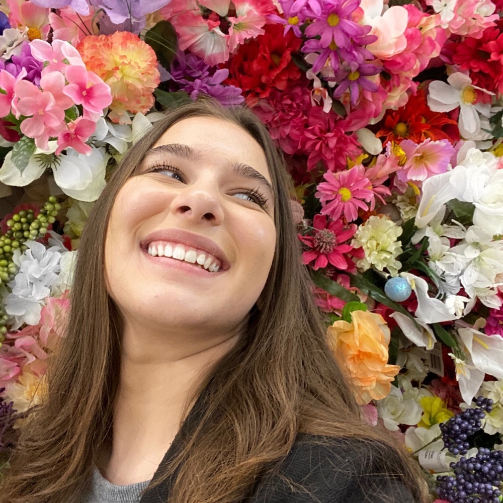 Meet your Posher, Juliana